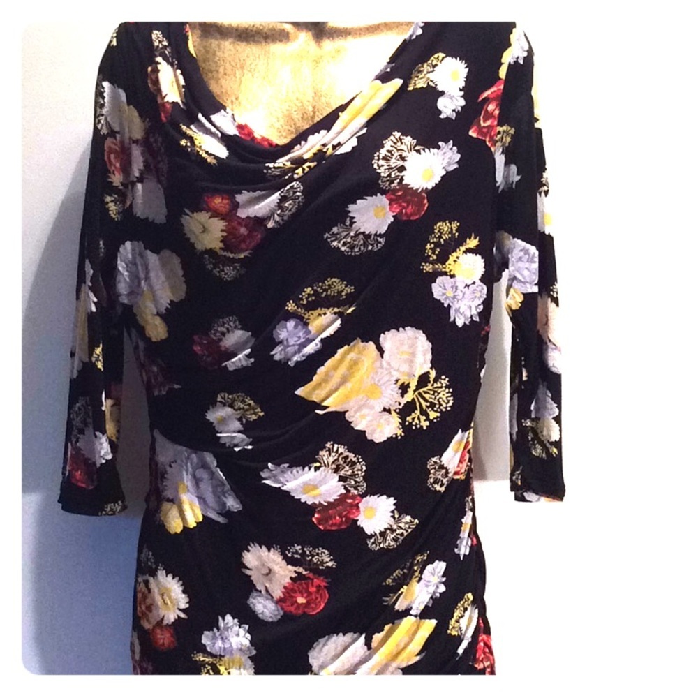 🐞 H&M Draped Neck Mid Sleeve Fitted Top